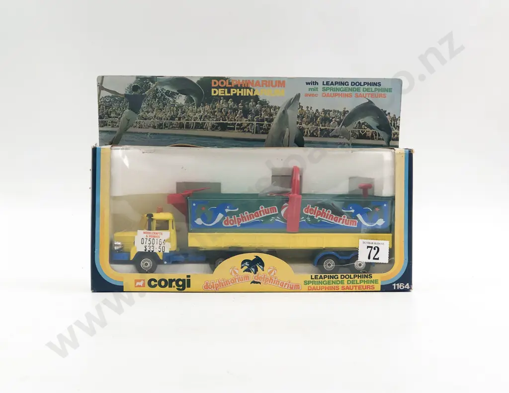 Corgi Boxed 1164 Dolphinarium Image 1++
