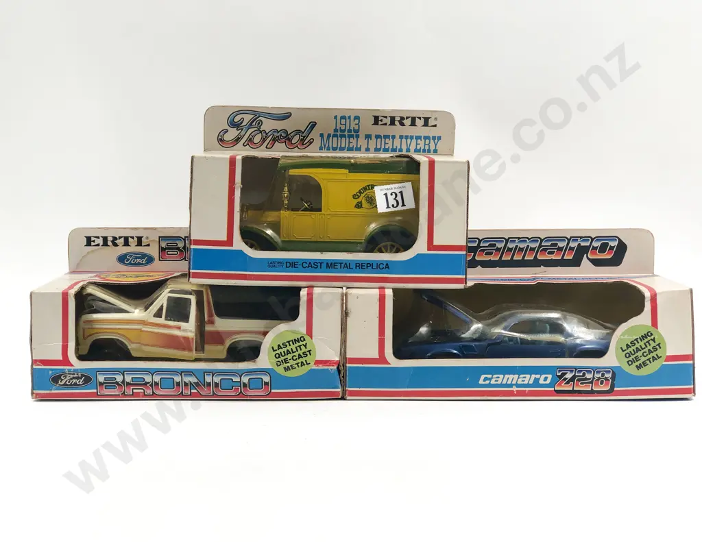 Ertl Three Boxed 1:25 Models Image 1++