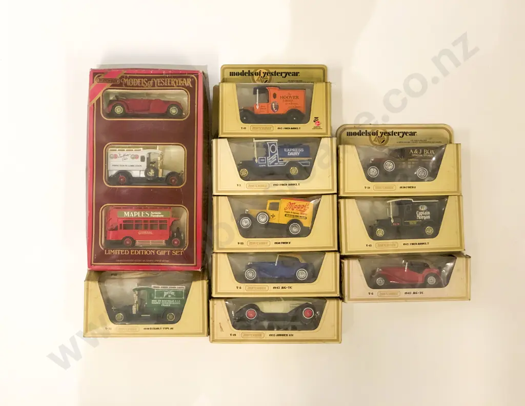 Matchbox Models of Yesteryear Nine Yellow Boxed Models and Gift Set Image 1++