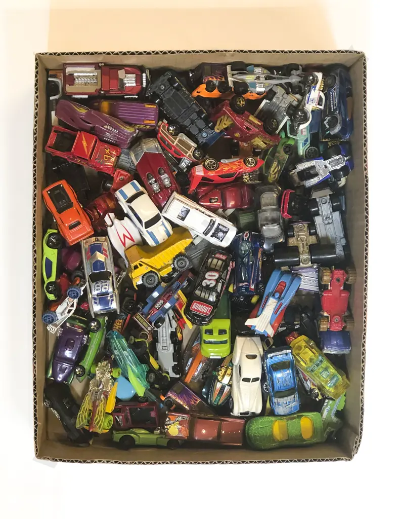 Qty Mainly Hotwheels Models Image 1++