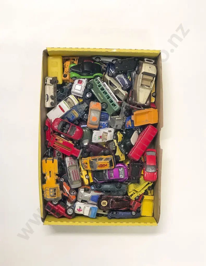 Qty Assorted Manufacture Diecast Models Image 1++