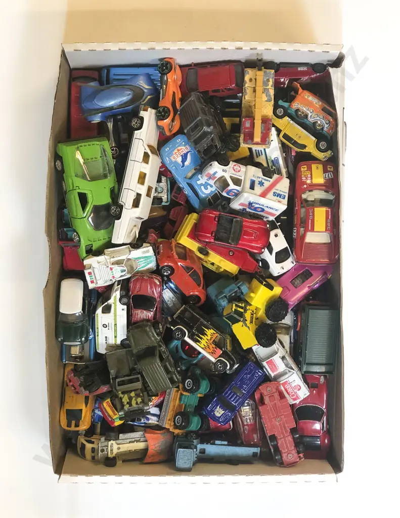 Qty Assorted Manufacture Diecast Models Image 1++