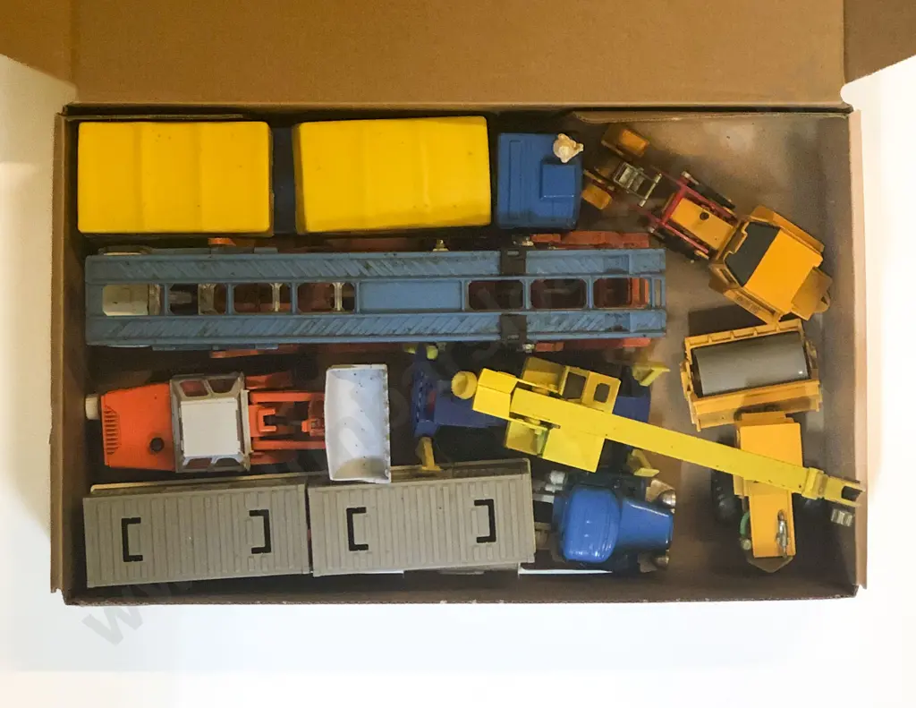 Qty Corgi Models Image 1++