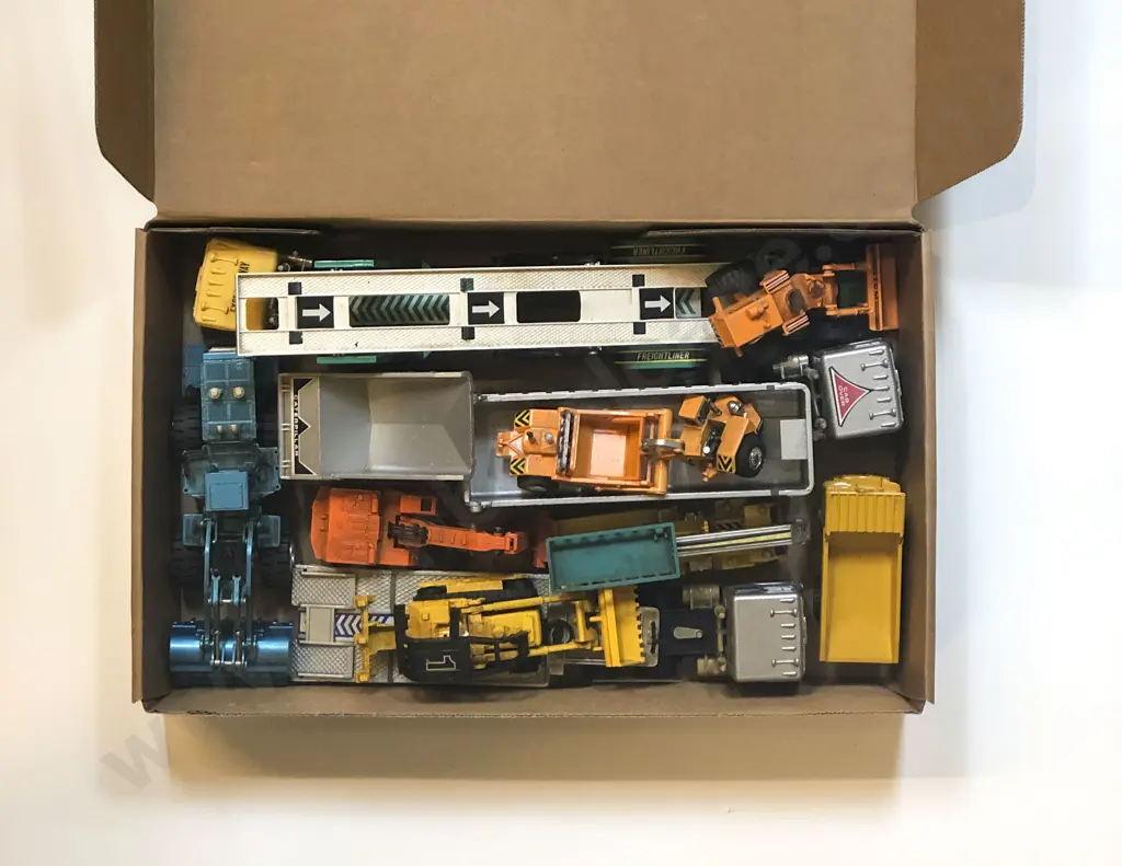 Qty Shinsei & Other Unboxed Models Image 1++