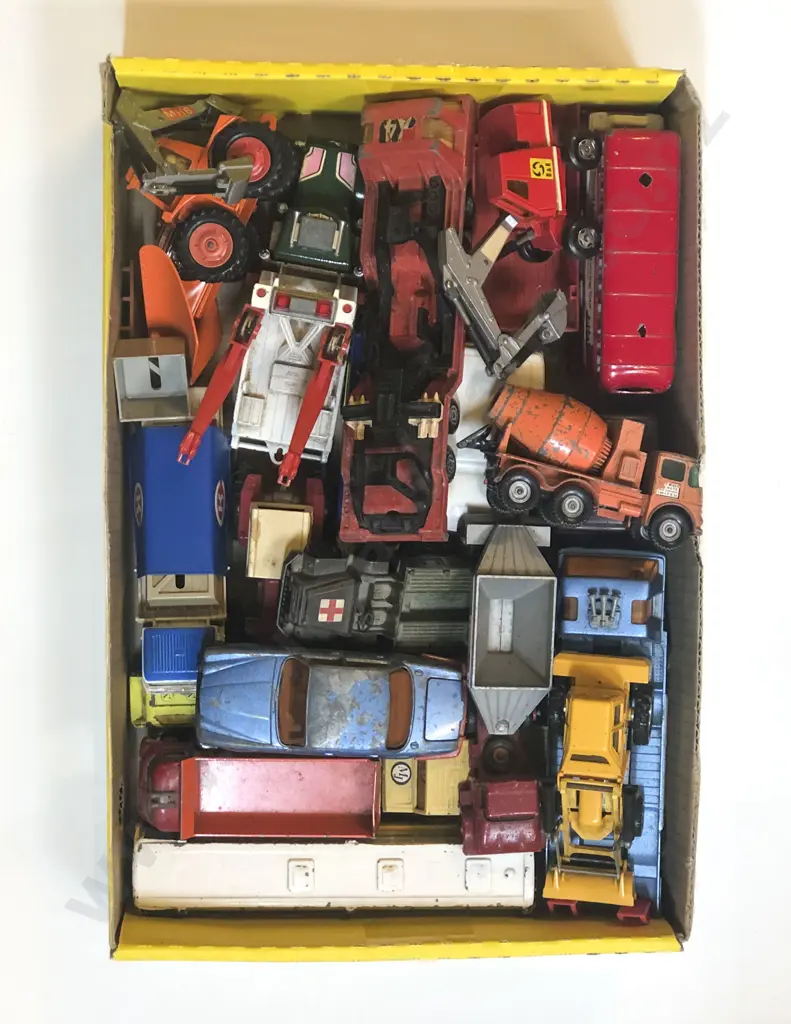 Qty Mixed Manufacture Unboxed Models Image 1++