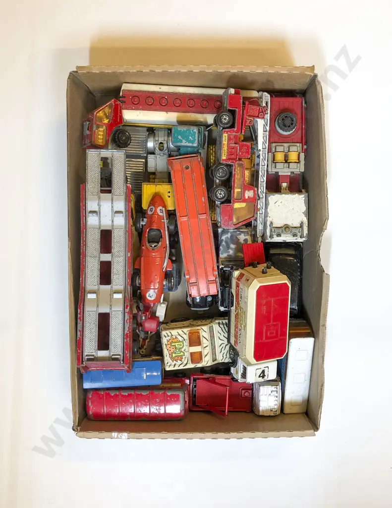 Qty Mixed Manufacture Unboxed Models Image 1++