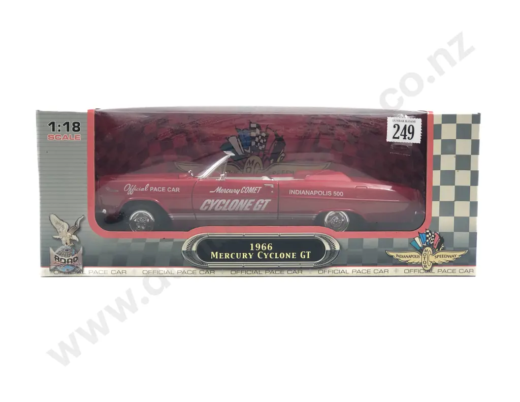 Road Signature Boxed 1:18 1966 Mercury Cyclone GT Image 1++