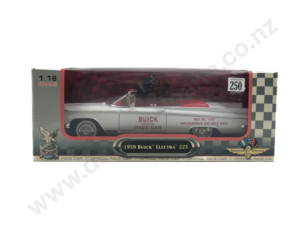 Road Signature Boxed 1:18 1959 Buick Electra 225 Image 1++