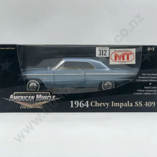 Ertl American Muscle Boxed 1:18 1964 Chevy Impala SS 409