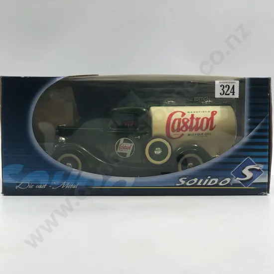 Solido Boxed 1:18 Wakefield Castrol Motor Oil Tanker