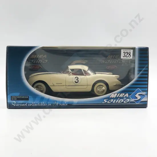 Solido Boxed 1.18 8136 Chevrolet Corvette Coupe Racing