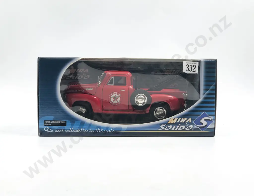 Solido Boxed 1.18 8134 Chevrolet 53 Depanneuse 'Texaco' Image 1++