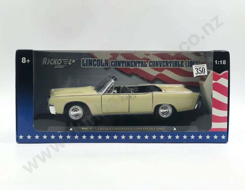 Ricko Boxed 1:18 Lincoln Continental Convertible (1963) Image 1++