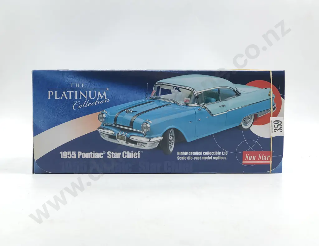Sun Star Boxed 1:18 Platinum Collection 1955 Pontiac Star Chief Image 1++
