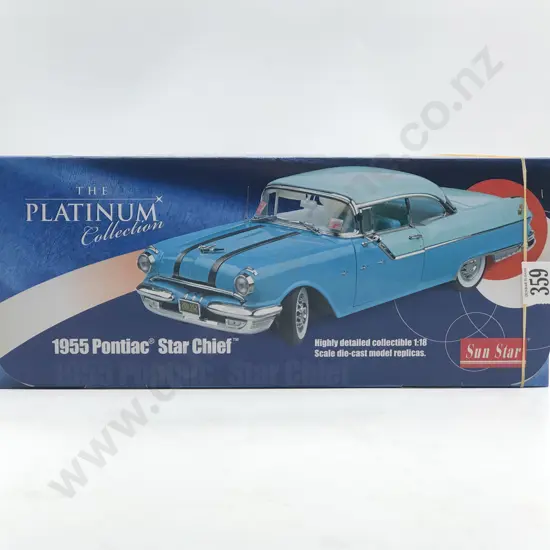 Sun Star Boxed 1:18 Platinum Collection 1955 Pontiac Star Chief