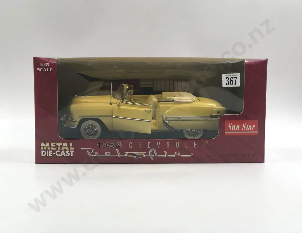 Sun Star Boxed 1:18 1954 Chevrolet Bel Air Convertible Image 1++