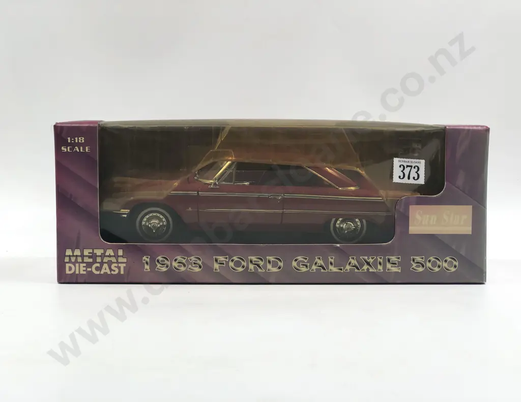 Sun Star Boxed 1:18 1963 Ford Galaxie 500 Hardtop Image 1++