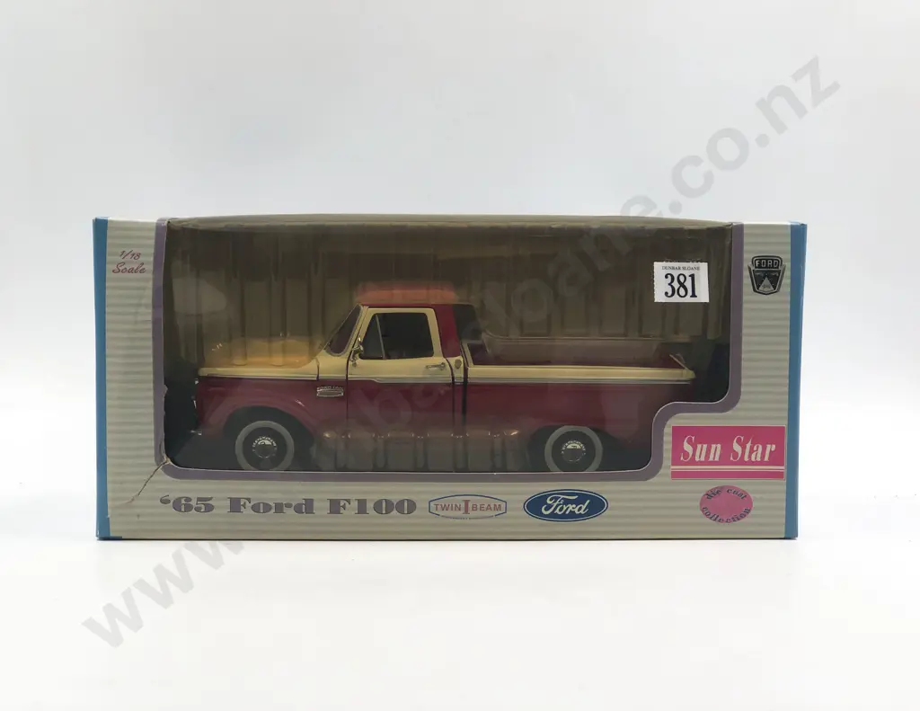 Sun Star Boxed 1:18 Classic Models 1965 Ford F100 Image 1++