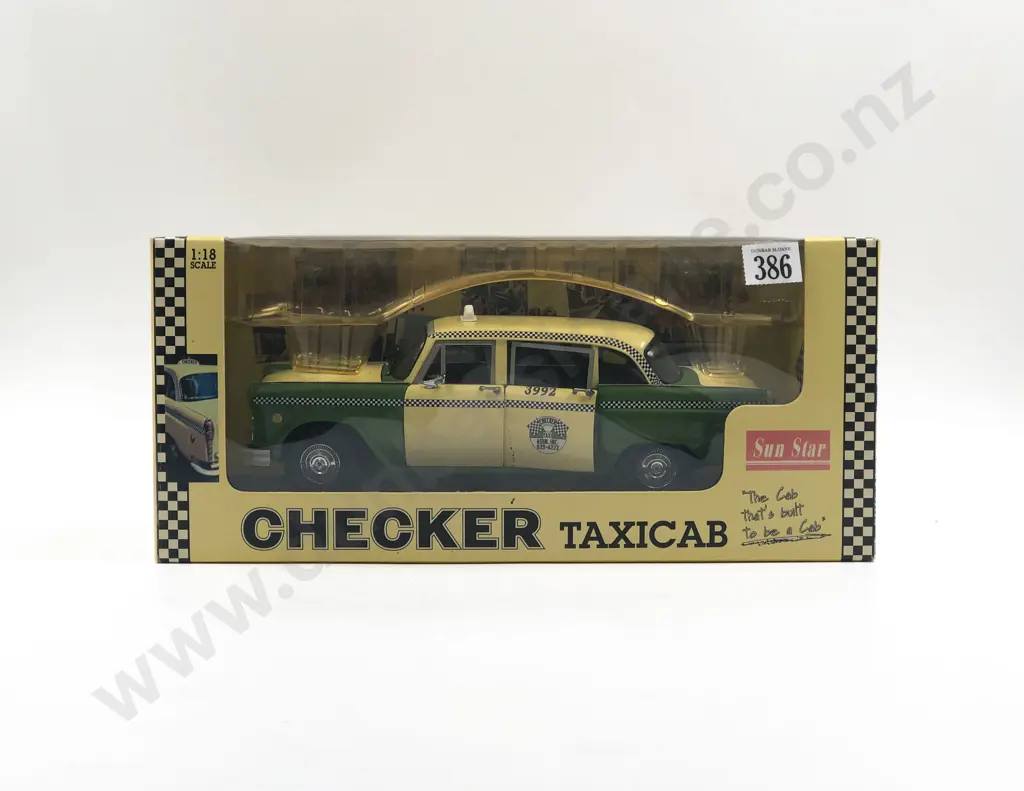 Sun Star Boxed 1:18 1981 Chicago Checker Taxicab Image 1++