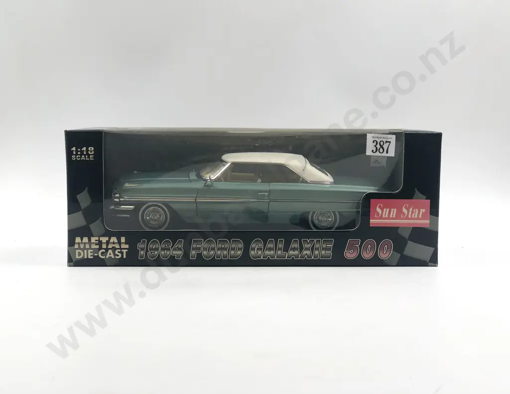 Sun Star Boxed 1:18 1964 Ford Galaxie 500 Image 1++