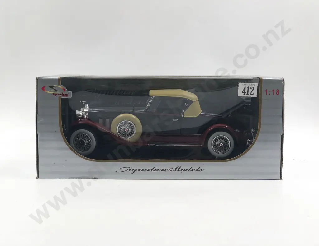 Signature Models Boxed 1:18 1930 Packard Boattail Speedster Image 1++