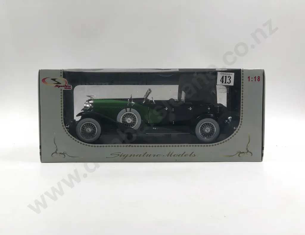 Signature Models Boxed 1:18 1934 Duesenberg Image 1++
