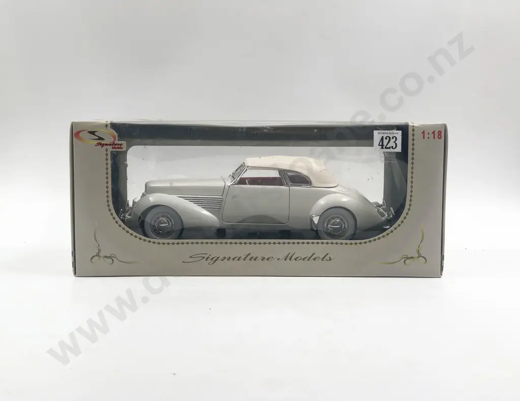 Signature Models Boxed 1:18 1936 Cord 810 Image 1++