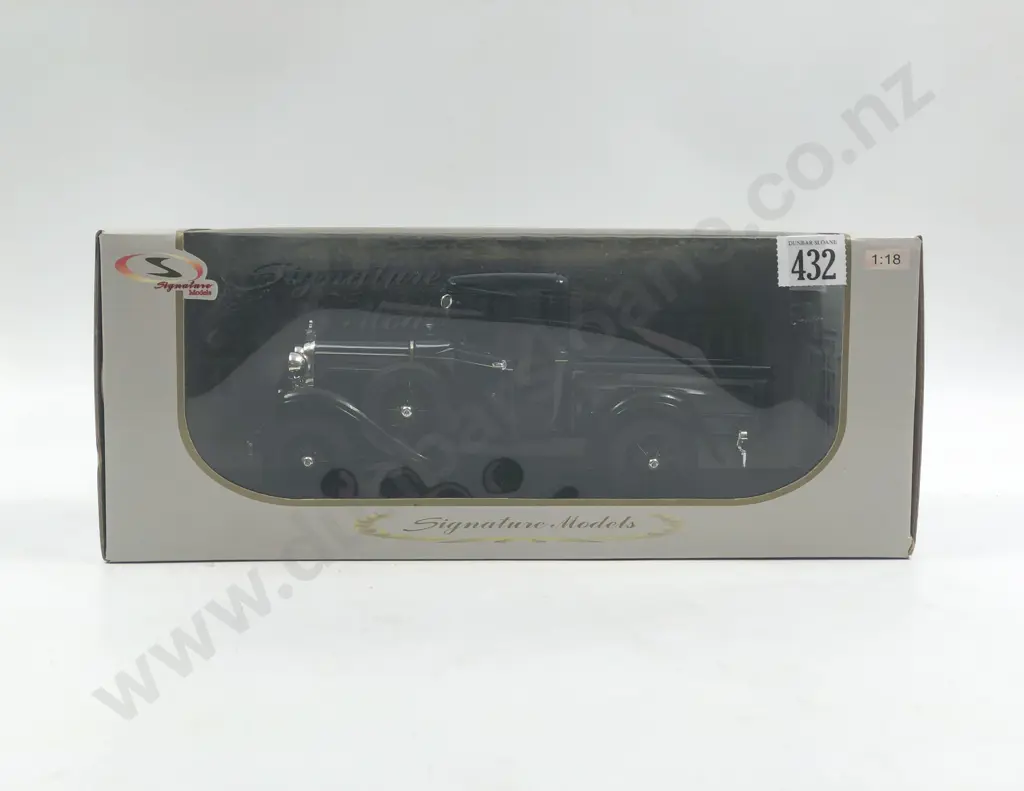 Signature Models Boxed 1:18 1931 Ford Model A Pickup Image 1++