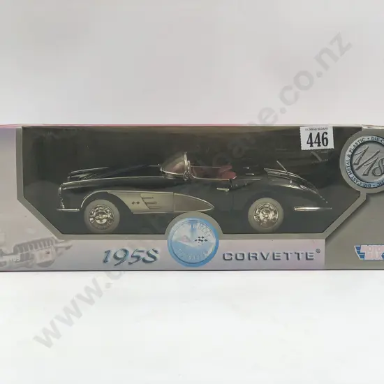 Motor Max Boxed 1:18 1958 Corvette