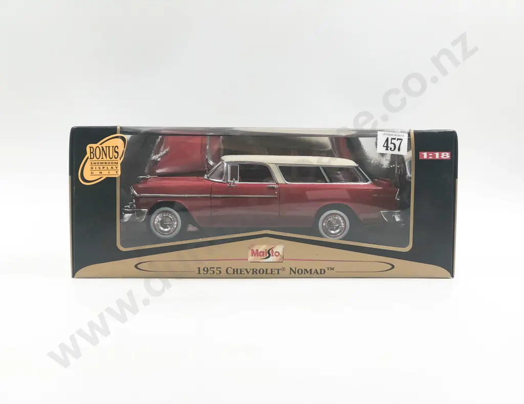 Maisto Boxed 1:18 1955 Chevrolet Nomad Image 1++
