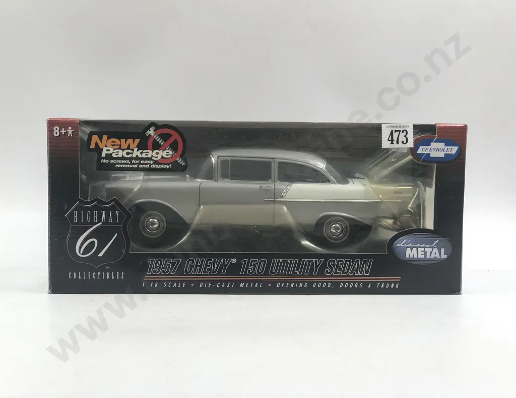 Highway 61 Boxed 1:18 1957 Chevy 150 Utility Sedan Image 1++