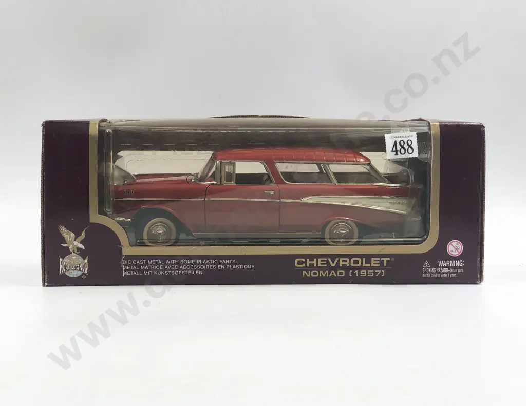 Road Legends Boxed 1:18 1957 Chevrolet Nomad Image 1++