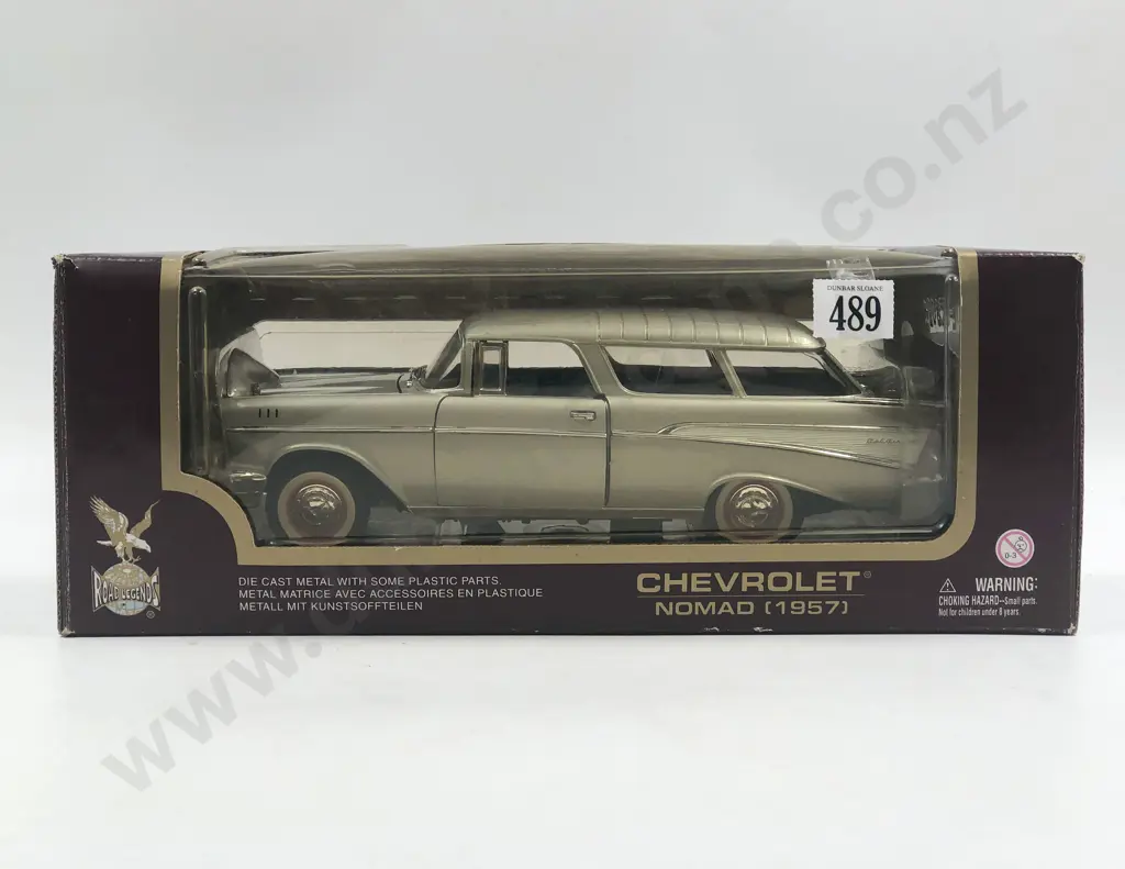 Road Legends Boxed 1:18 1957 Chevrolet Nomad Image 1++