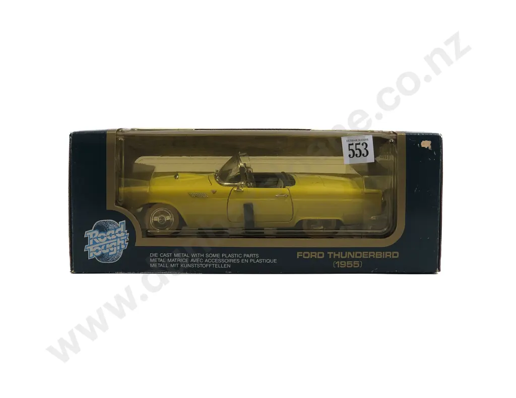 Road Tough Boxed 1:18 1955 Ford Thunderbird Image 1++