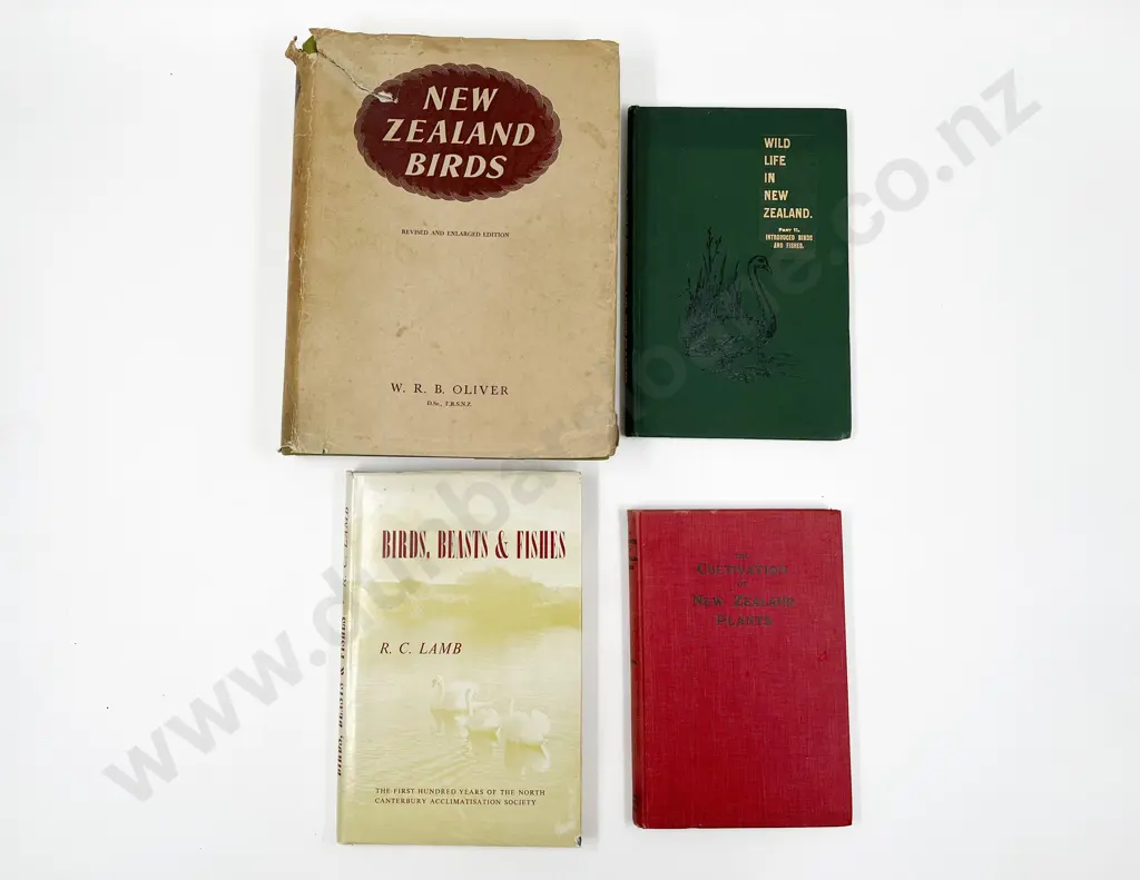 4 NZ Natural History Volumes Image 1++