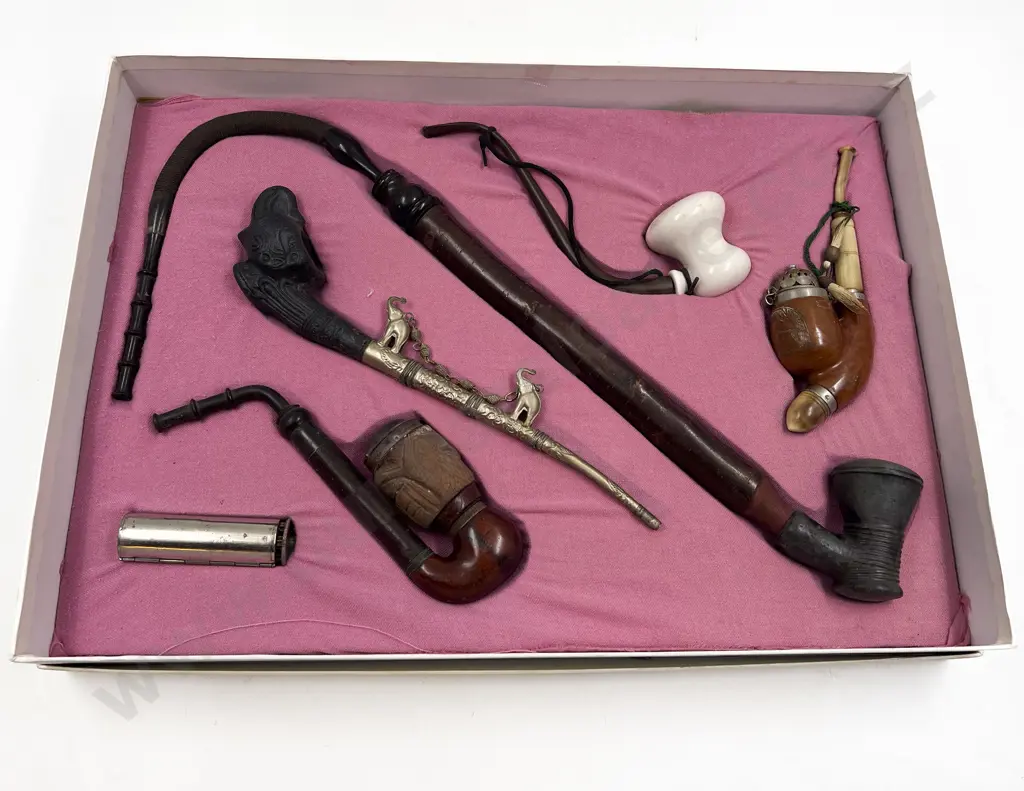 Five Assorted Vintage Pipes with Concinnum Machine Image 1++