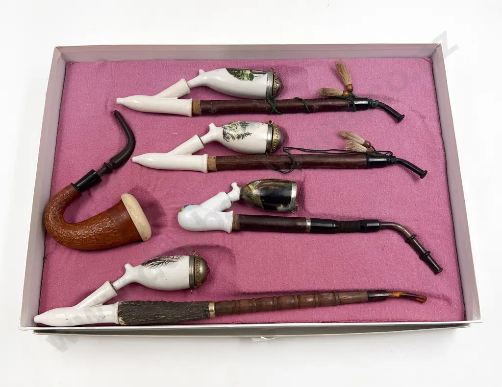 Five Assorted Vintage Pipes Image 1++