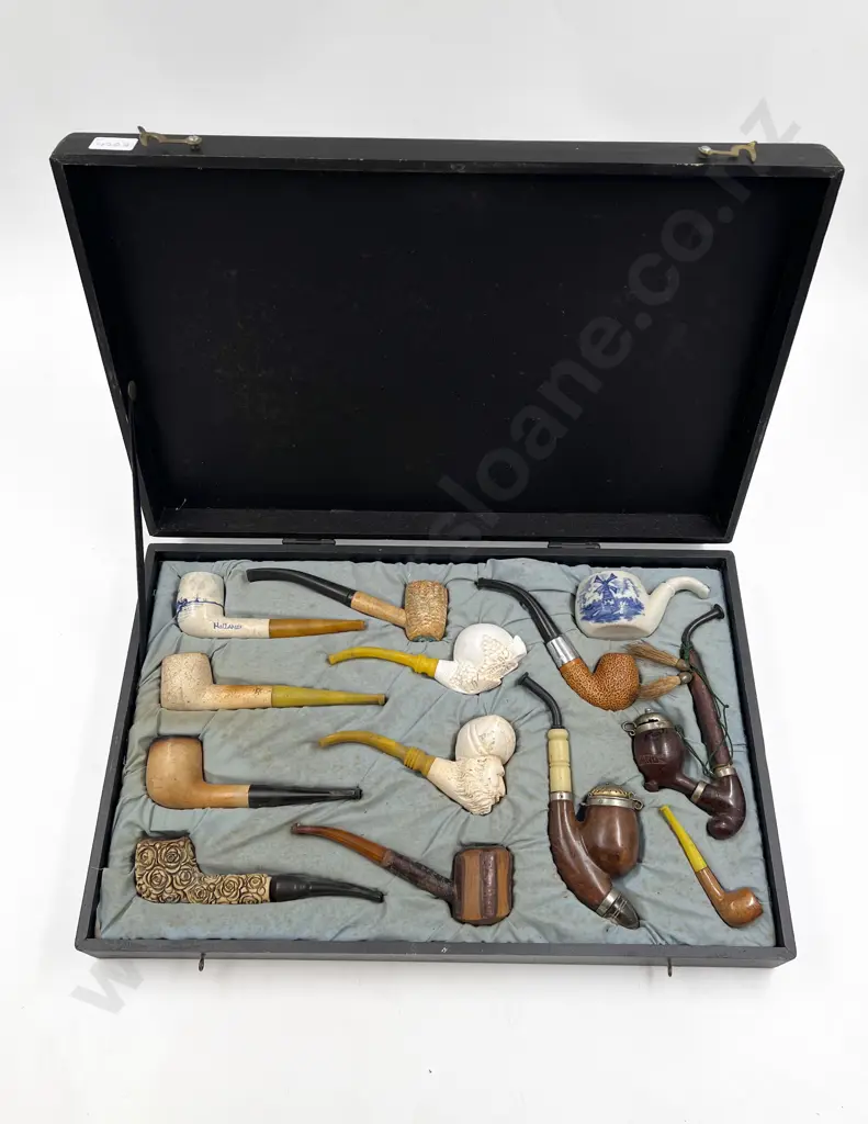 13 Assorted Vintage Pipes Image 1++