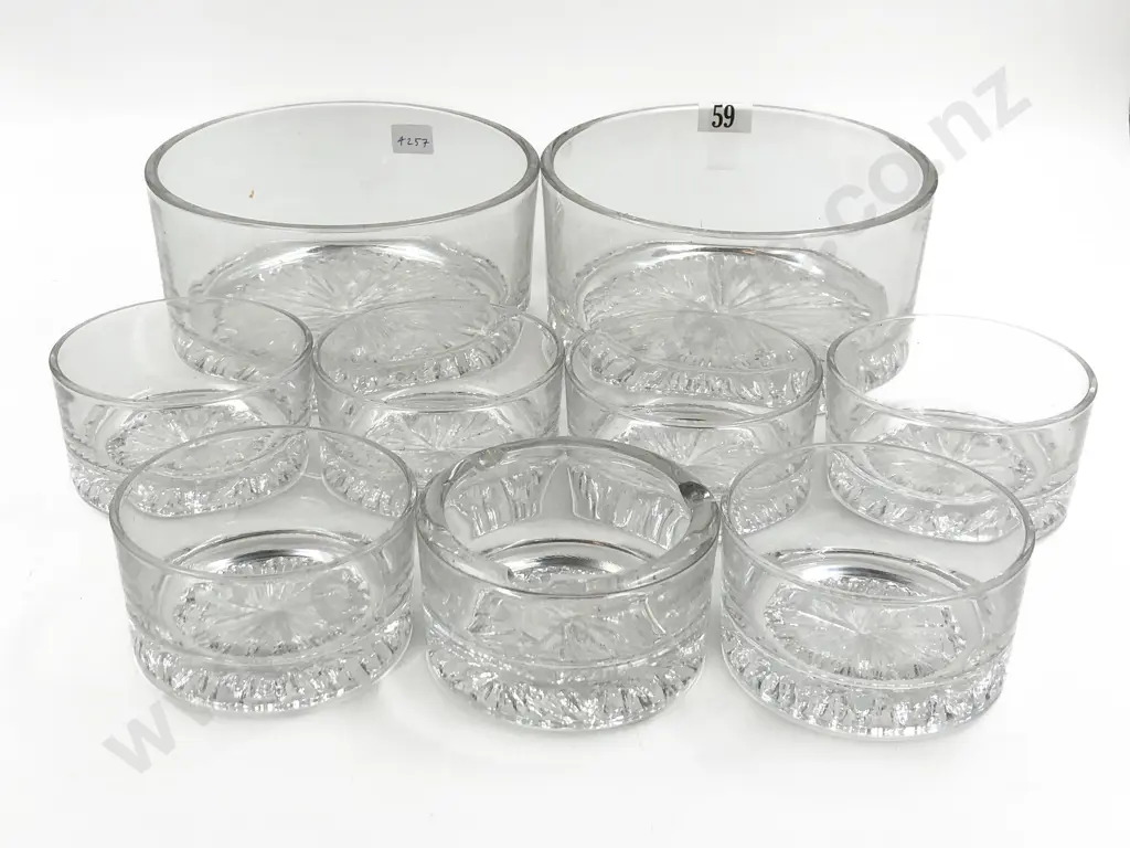 Qty Assorted Glass Ware Image 1++