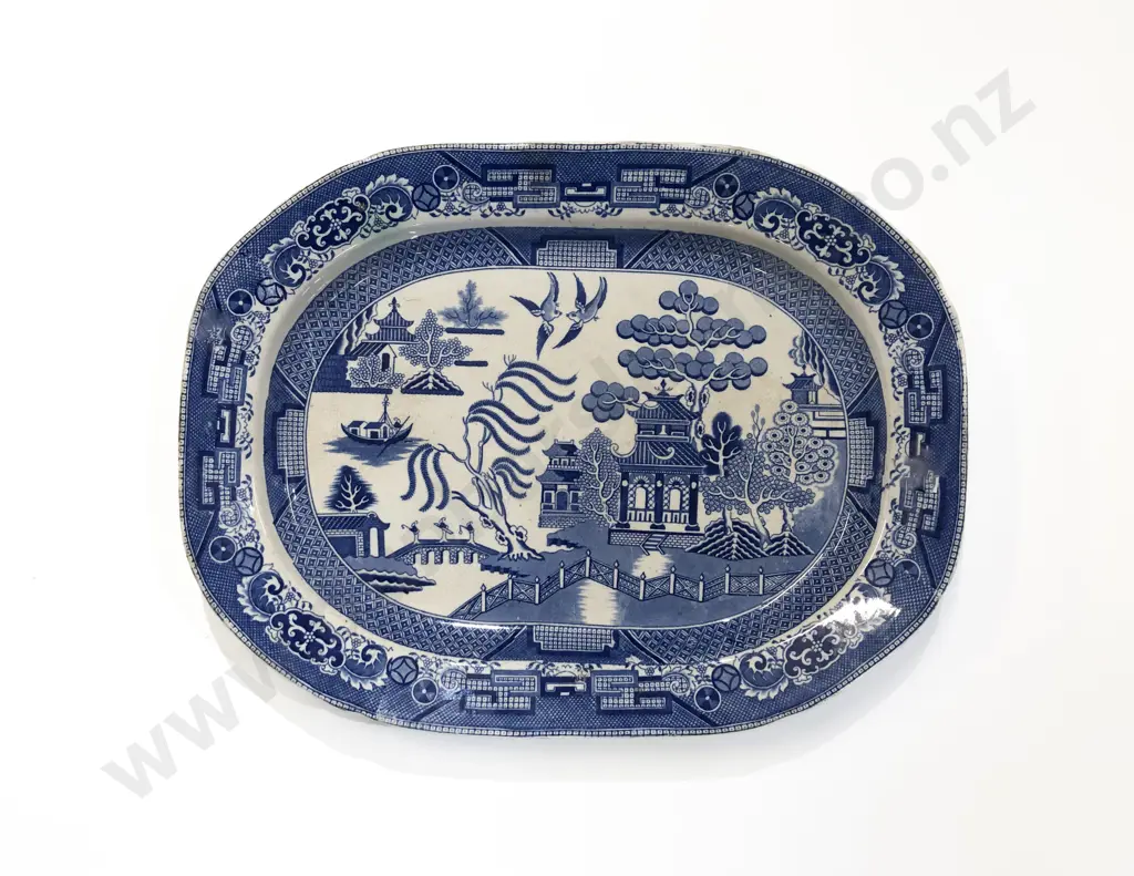 Large Blue and White Willow Pattern Ashet Image 1++