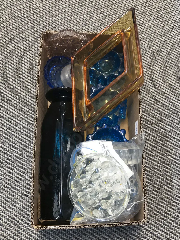 Qty of Assorted Vintage Coloured Glass Etc. Image 1++