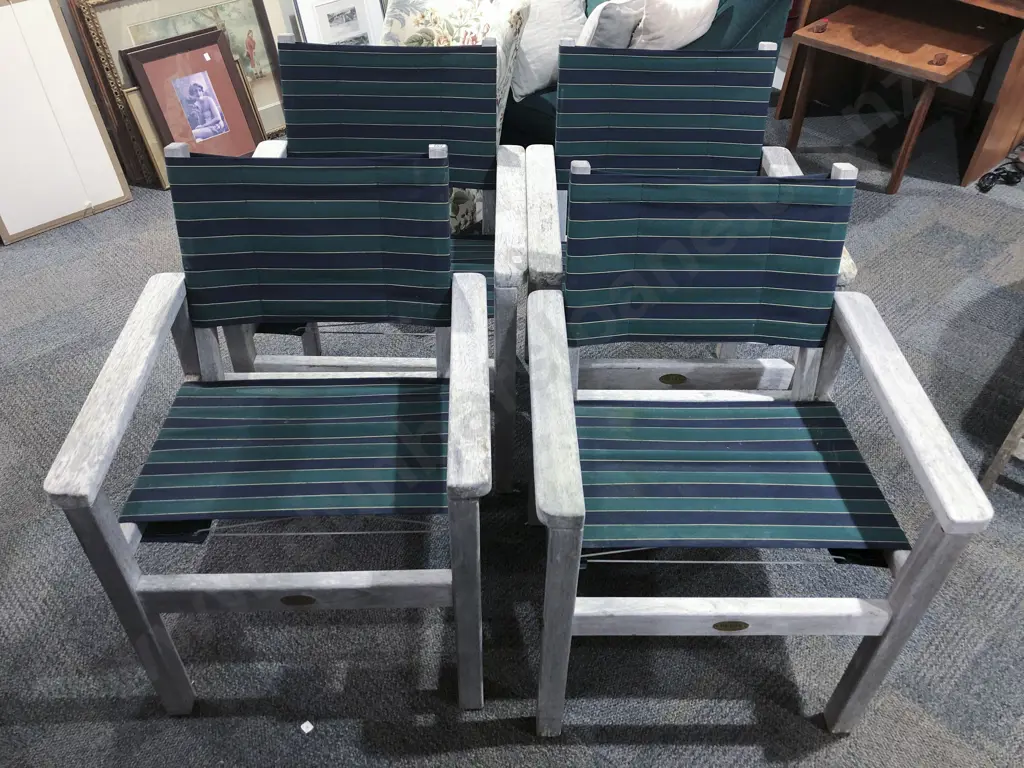 Set of Four Deck Chairs together with Coffee Table Image 1++