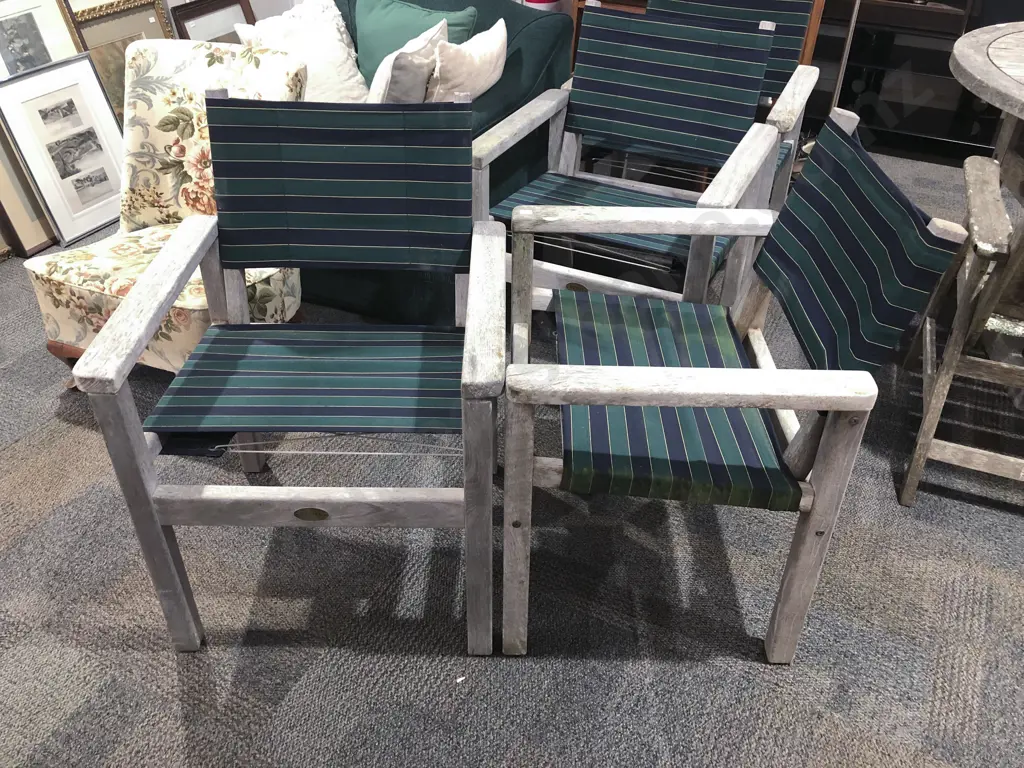 Set of Four Deck Chairs together with Coffee Table Image 1++