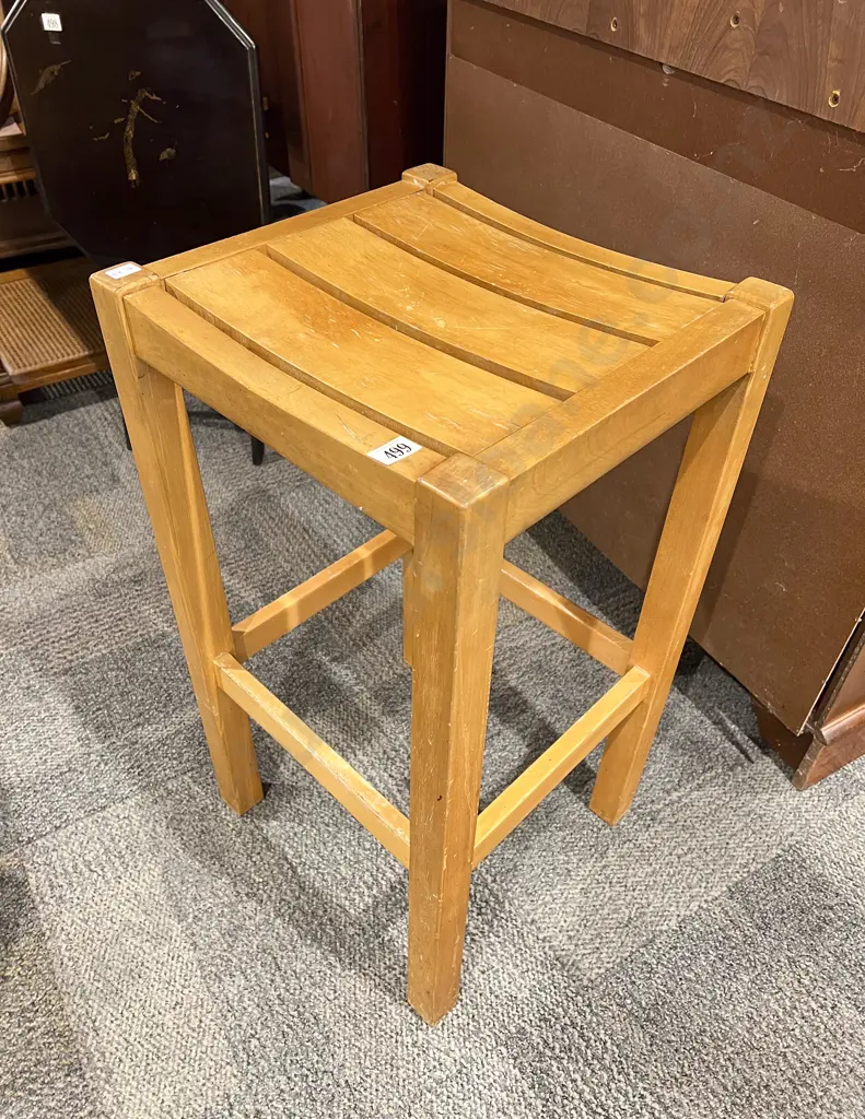 Slatted Bar Stool Image 1++