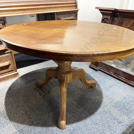 Small Inlaid Oval Loo Table
