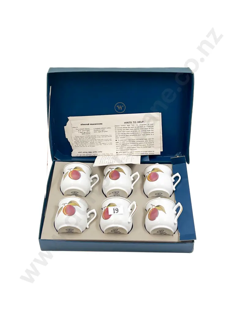 Boxed Royal Worcester Evesham Chocolate Cups Image 1++