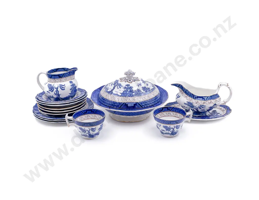 Booths Real Old Willow Pattern Dinnerware Image 1++