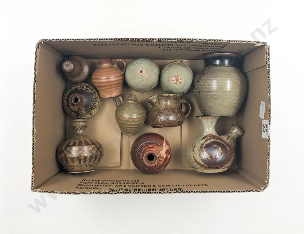 Qty of Assorted NZ Pottery Image 1++