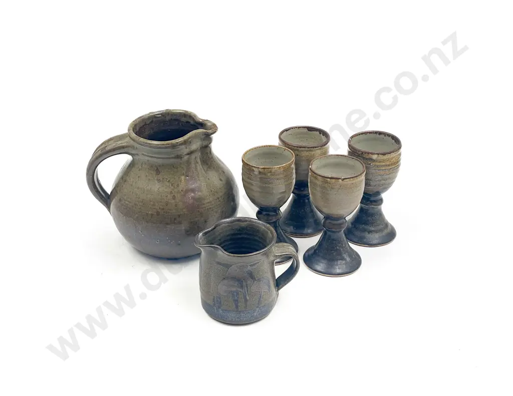 Small Qty of Assorted NZ Pottery Image 1++