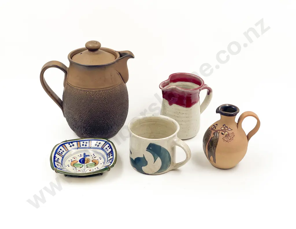 Denby Coffee Pot together with Four Other Pieces of Assorted Pottery Image 1++